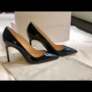 Manolo Blahnik Black patent pumps - brand new!